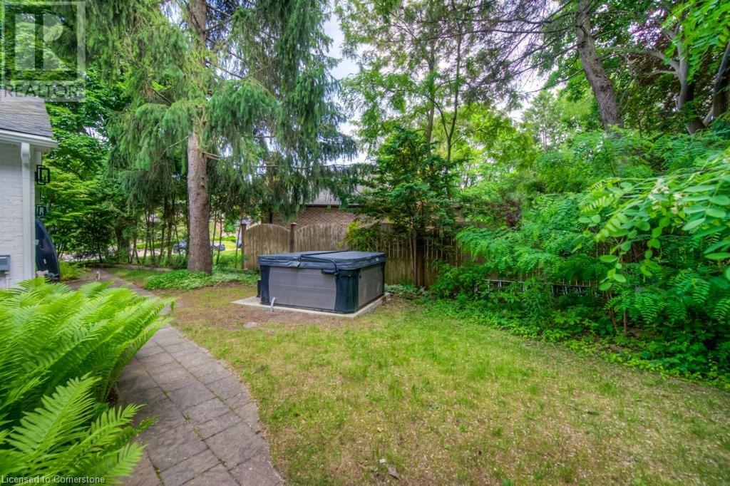 17 Post Horn Place, Waterloo, Ontario  N2L 5E8 - Photo 39 - 40740468
