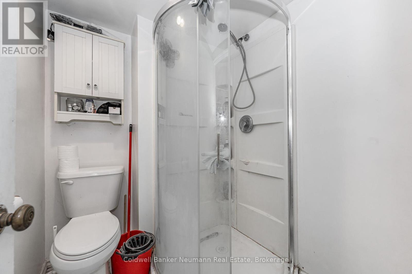 155 Weber Street E, Kitchener, Ontario  N2H 1E1 - Photo 25 - X12221181