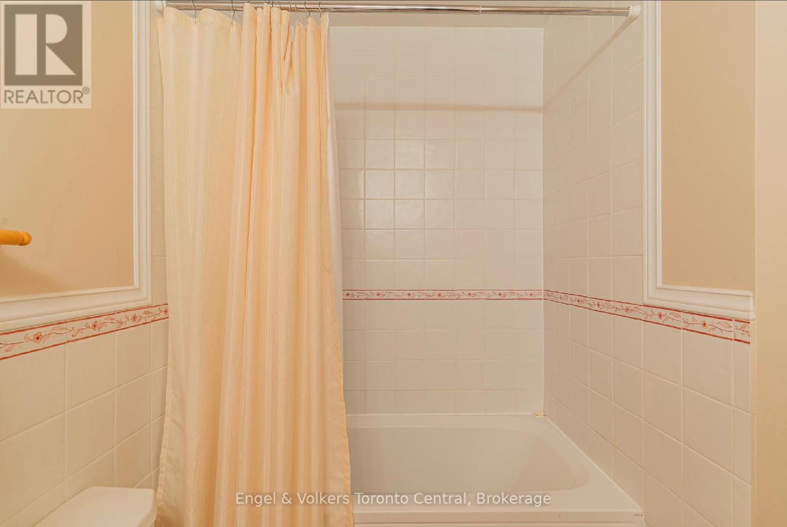 496083 Grey Road 2 Road, Blue Mountains, Ontario  N0H 1J0 - Photo 14 - X12221199