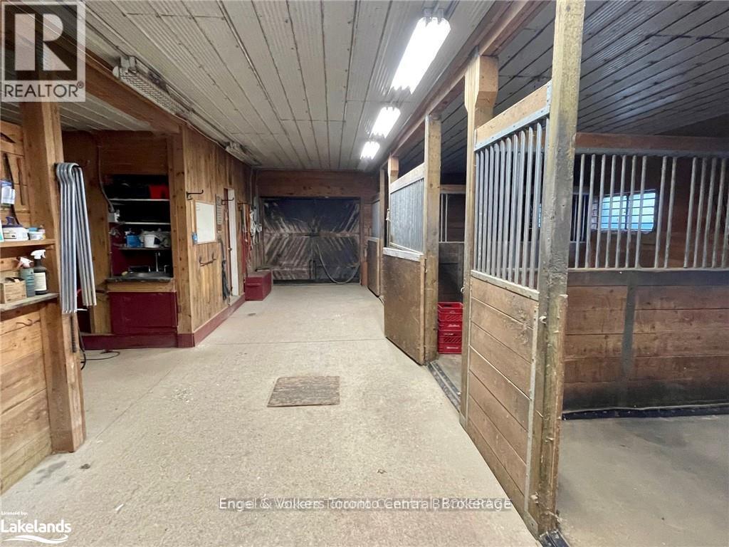 496083 Grey Road 2 Road, Blue Mountains, Ontario  N0H 1J0 - Photo 26 - X12221199