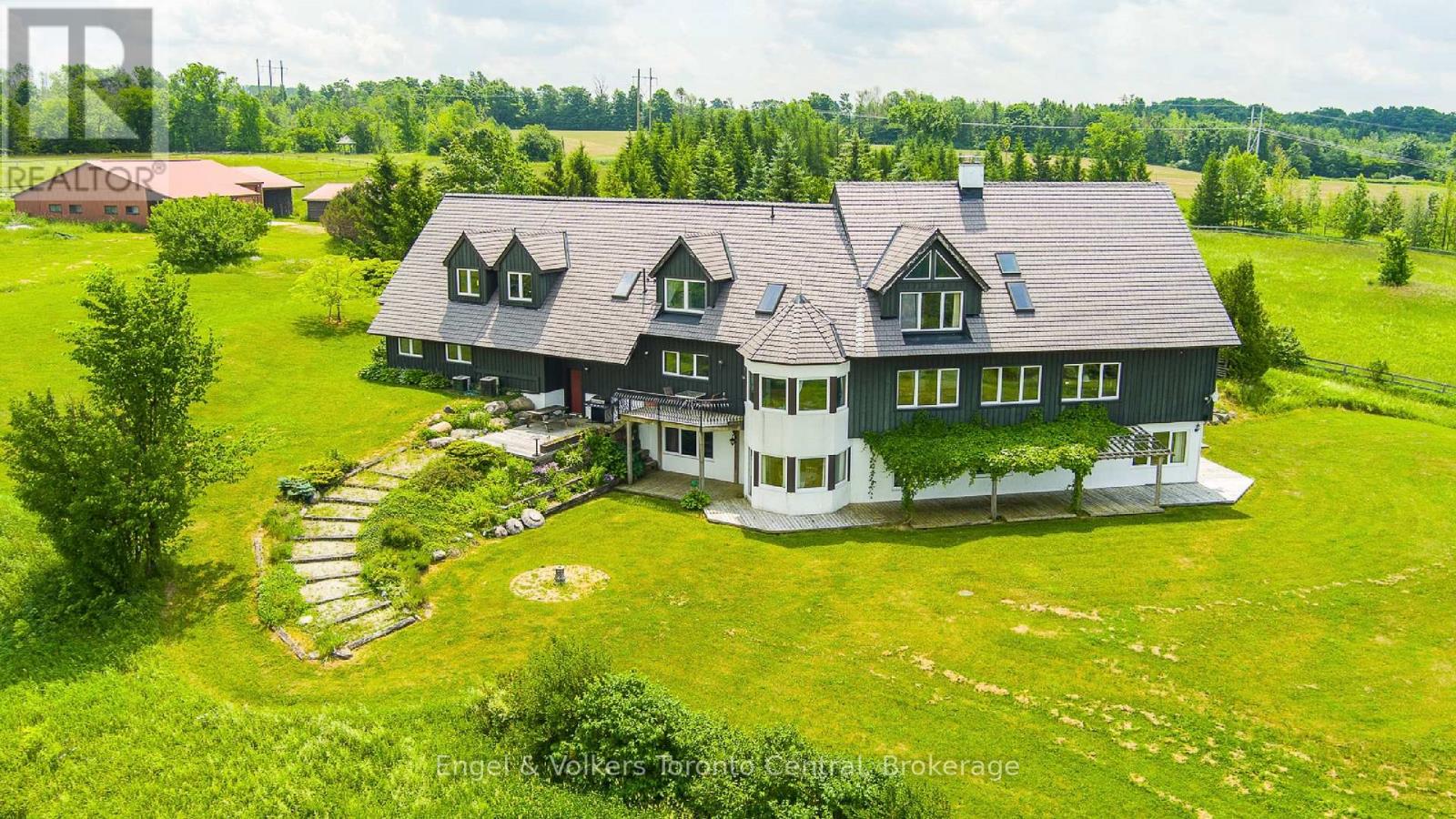 496083 Grey Road 2 Road, Blue Mountains, Ontario  N0H 1J0 - Photo 4 - X12221199