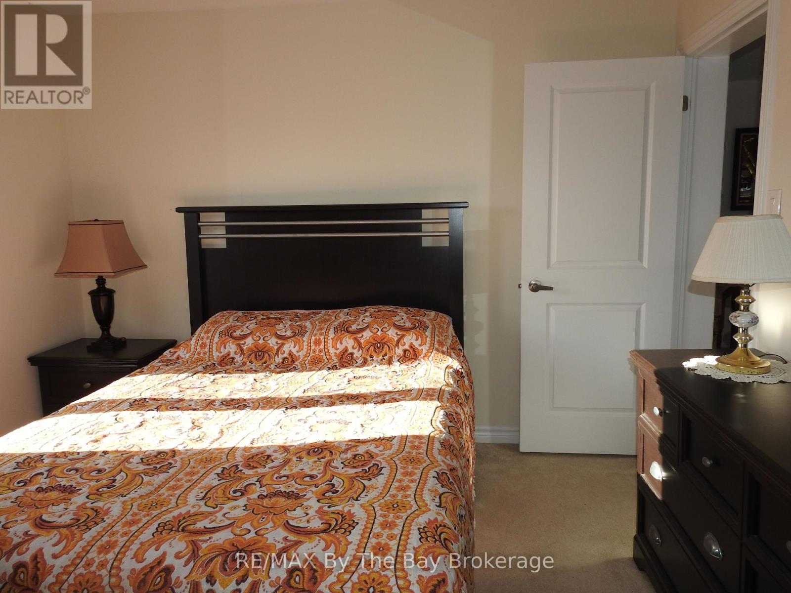48 Allegra Drive, Wasaga Beach, Ontario  L9Z 0H1 - Photo 26 - S12221249