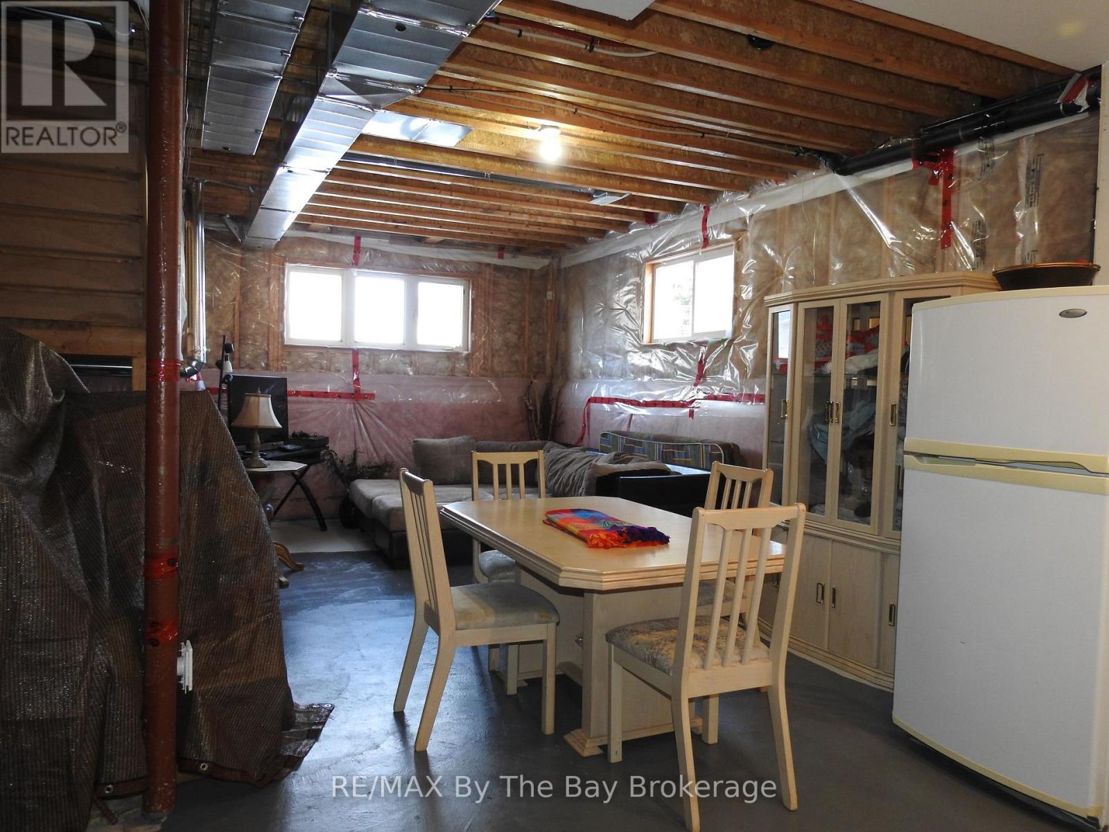 48 Allegra Drive, Wasaga Beach, Ontario  L9Z 0H1 - Photo 33 - S12221249