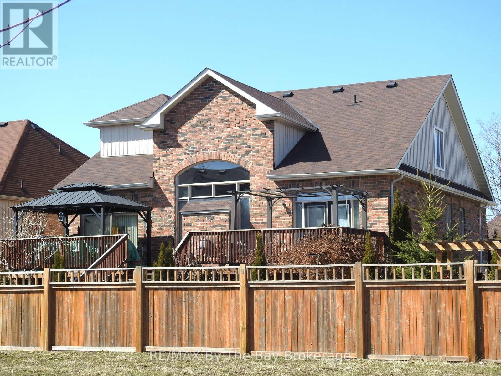 48 Allegra Drive, Wasaga Beach, Ontario  L9Z 0H1 - Photo 35 - S12221249