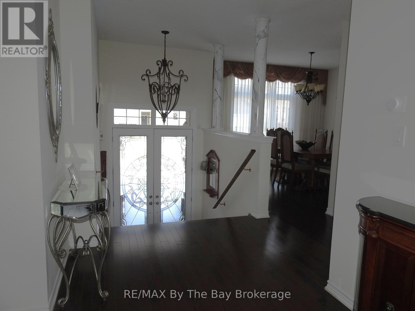 48 Allegra Drive, Wasaga Beach, Ontario  L9Z 0H1 - Photo 4 - S12221249