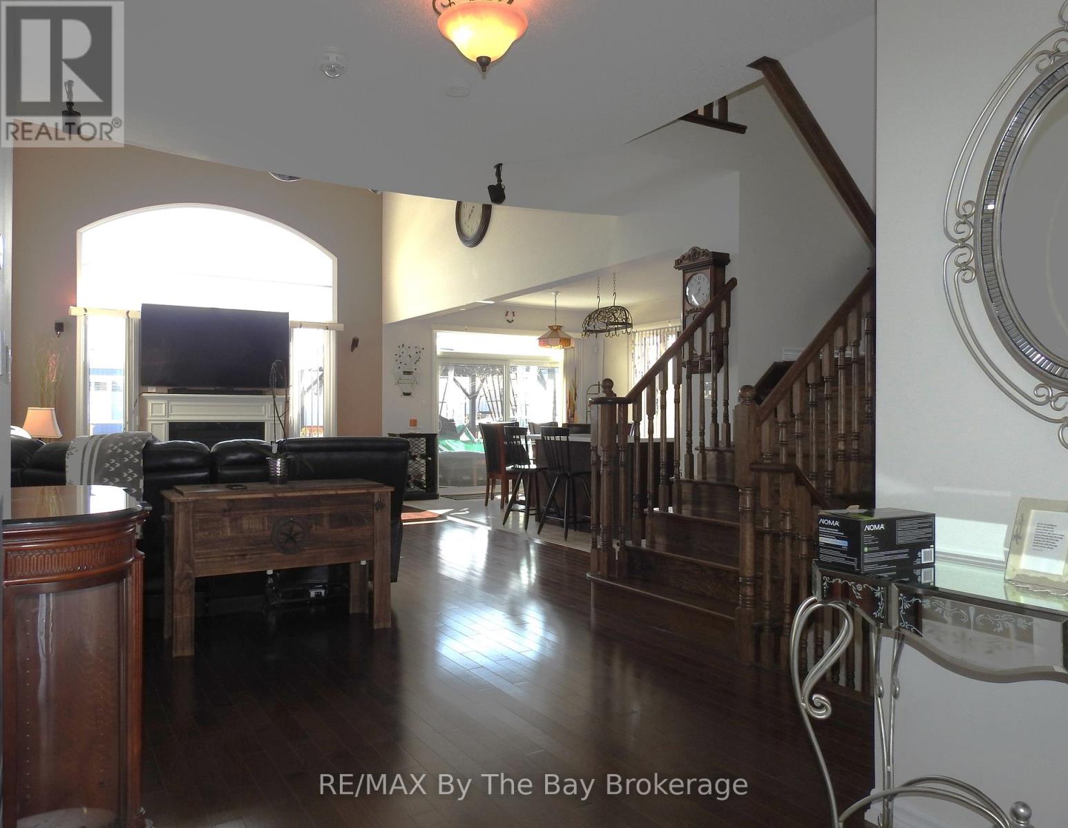 48 Allegra Drive, Wasaga Beach, Ontario  L9Z 0H1 - Photo 6 - S12221249