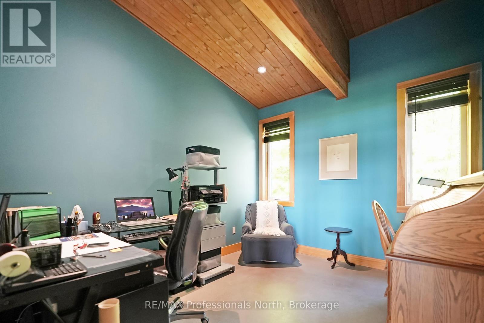 1049 Twin Rocks Lane, Algonquin Highlands, Ontario  K0M 1S0 - Photo 20 - X12221336