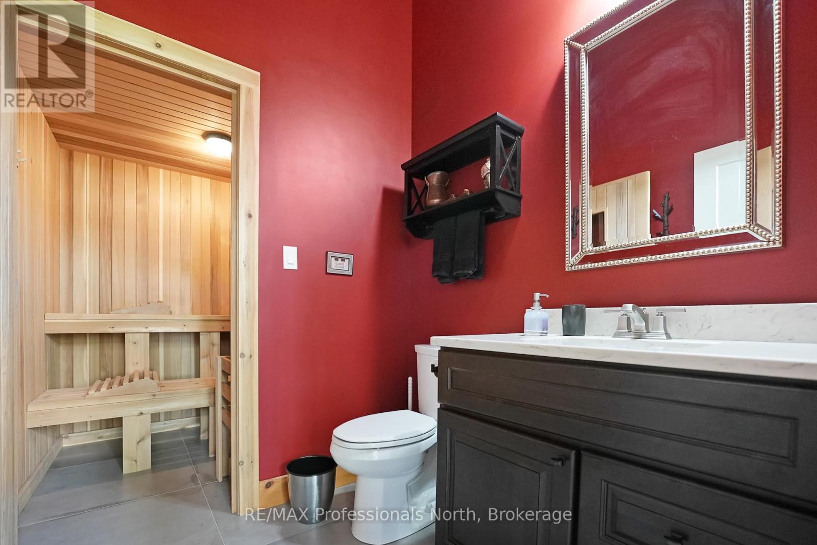 1049 Twin Rocks Lane, Algonquin Highlands, Ontario  K0M 1S0 - Photo 21 - X12221336