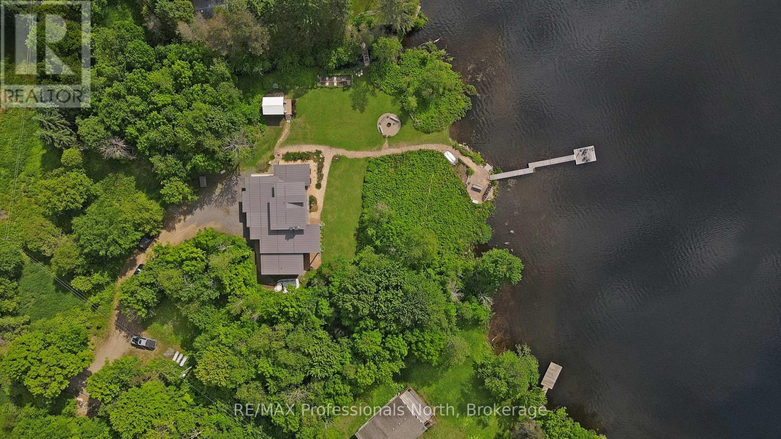 1049 Twin Rocks Lane, Algonquin Highlands, Ontario  K0M 1S0 - Photo 3 - X12221336