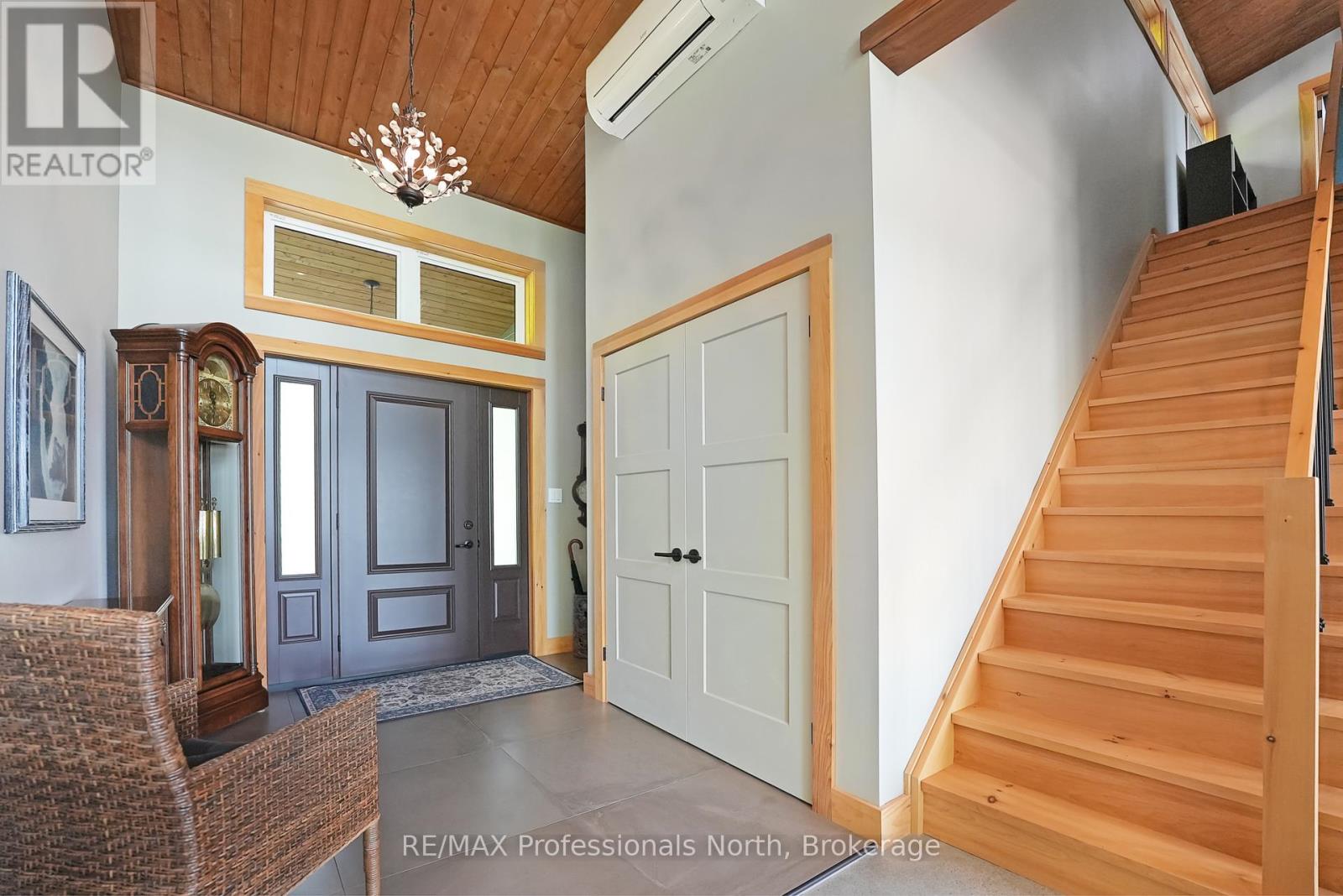 1049 Twin Rocks Lane, Algonquin Highlands, Ontario  K0M 1S0 - Photo 32 - X12221336