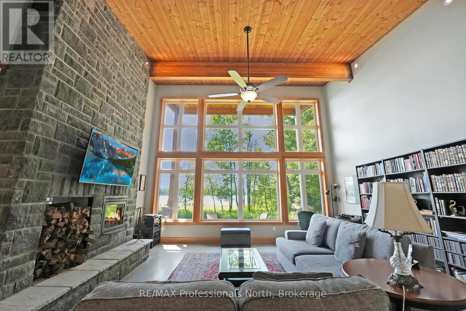 1049 Twin Rocks Lane, Algonquin Highlands, Ontario  K0M 1S0 - Photo 9 - X12221336