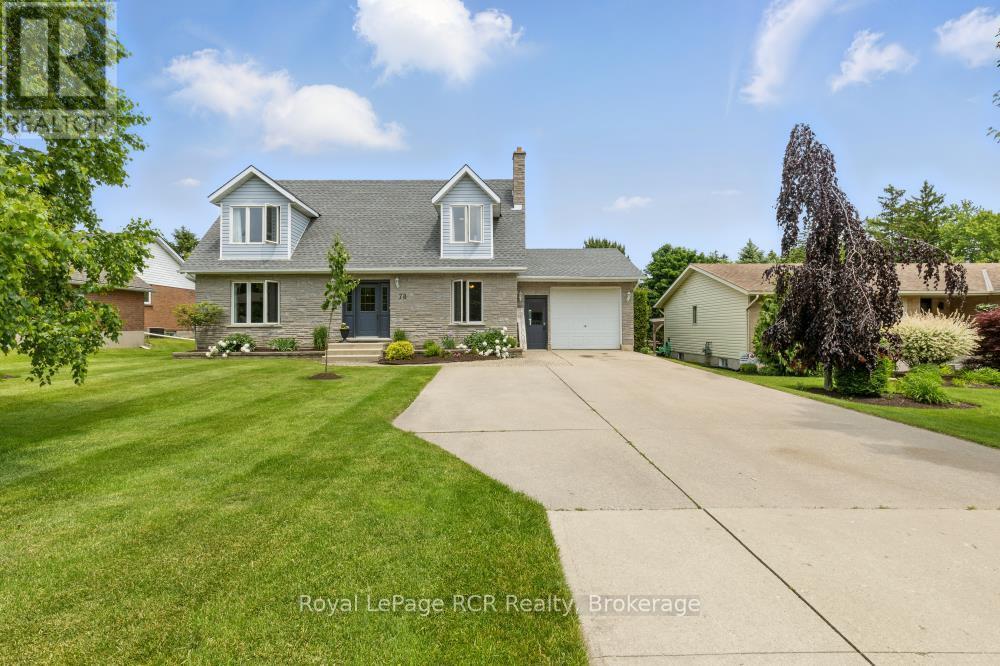 78 Mill Street E, Perth East, Ontario  N0K 1M0 - Photo 2 - X12221427