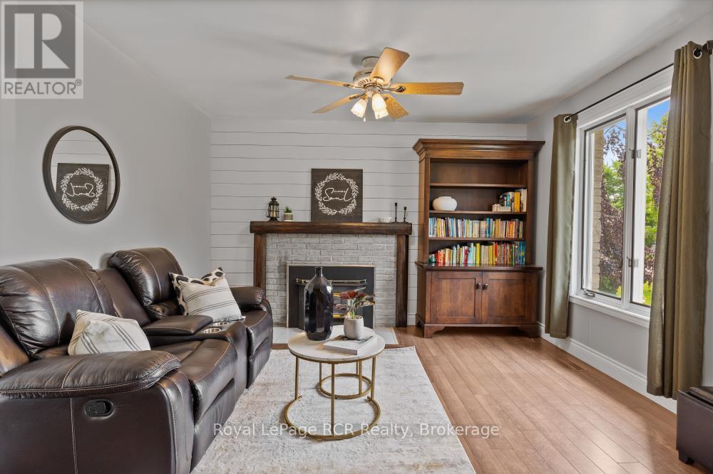 78 Mill Street E, Perth East, Ontario  N0K 1M0 - Photo 9 - X12221427