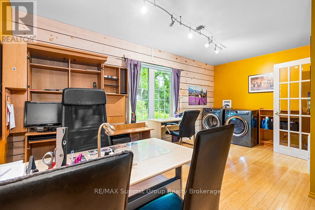 795099 East Back Line, Grey Highlands, Ontario  N0C 1H0 - Photo 17 - X12221454