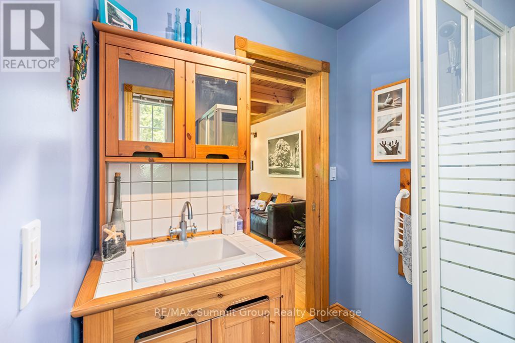 795099 East Back Line, Grey Highlands, Ontario  N0C 1H0 - Photo 19 - X12221454