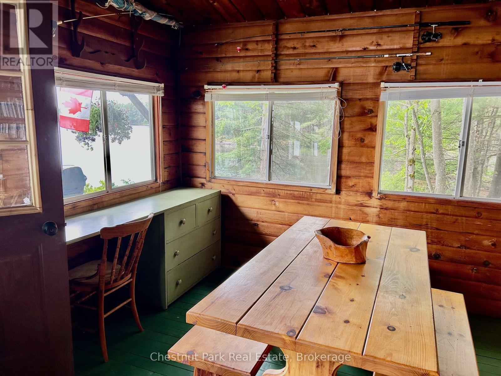 Part 2 Burnt Island, Gravenhurst, Ontario  P0E 1G0 - Photo 19 - X12221577