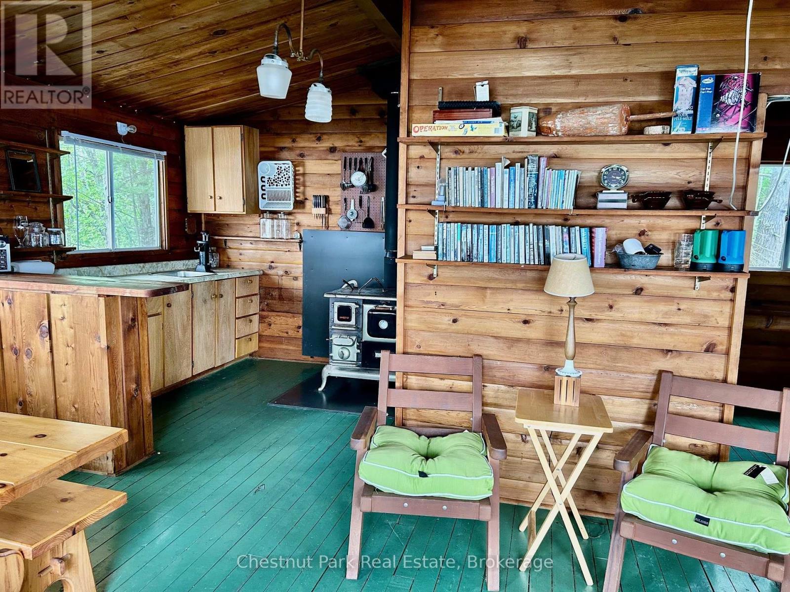 Part 2 Burnt Island, Gravenhurst, Ontario  P0E 1G0 - Photo 21 - X12221577