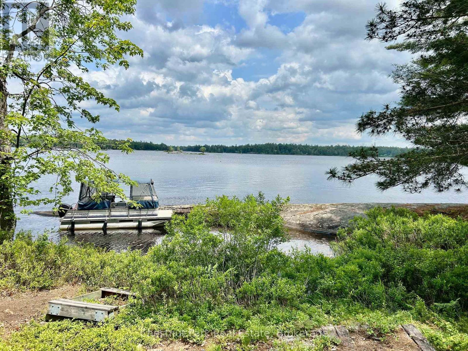 Part 2 Burnt Island, Gravenhurst, Ontario  P0E 1G0 - Photo 5 - X12221577