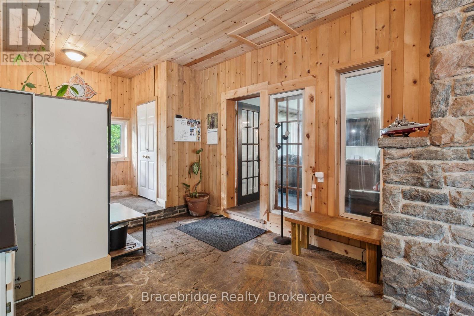 1151 Beatrice Town Line, Bracebridge, Ontario  P1L 1X4 - Photo 10 - X12221739