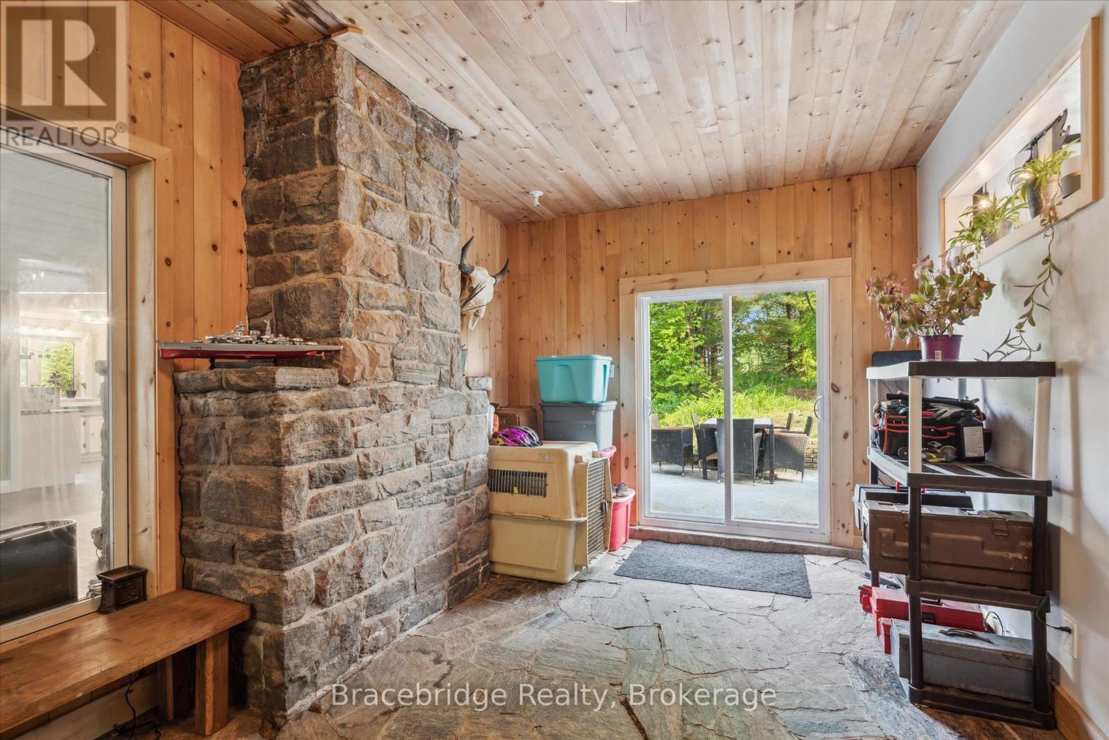 1151 Beatrice Town Line, Bracebridge, Ontario  P1L 1X4 - Photo 9 - X12221739