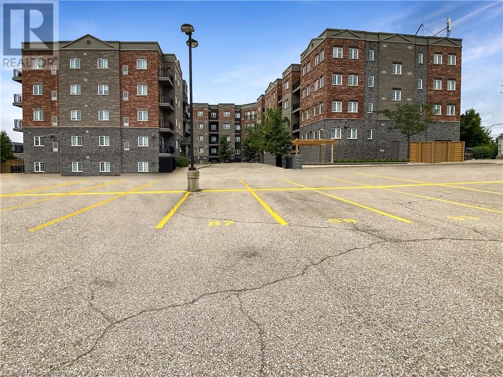 5 Rittenhouse Road Unit# Ph14, Kitchener, Ontario  N2E 2M8 - Photo 4 - 40741426