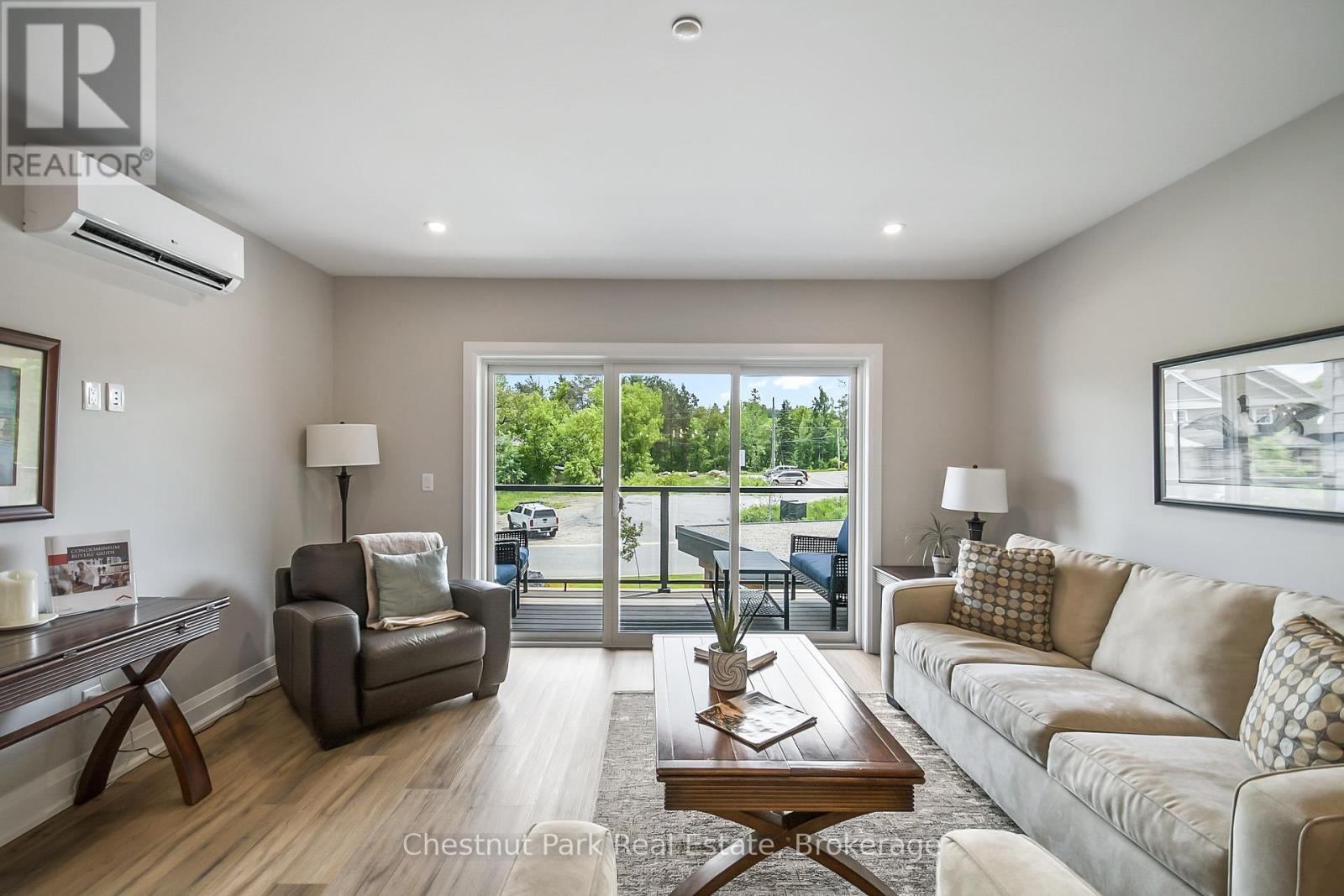 205 - 200 Anglo Street, Bracebridge, Ontario  P1L 1G4 - Photo 3 - X12221866