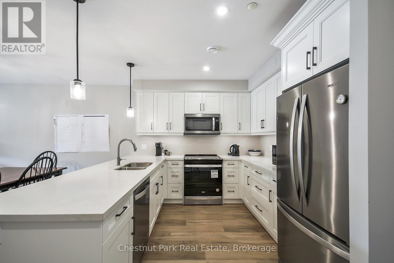 205 - 200 Anglo Street, Bracebridge, Ontario  P1L 1G4 - Photo 5 - X12221866