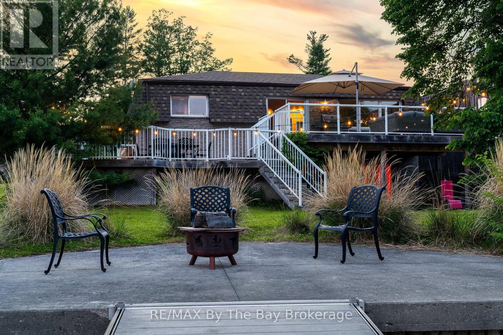 83 OLD MOSLEY STREET, Wasaga Beach, Ontario