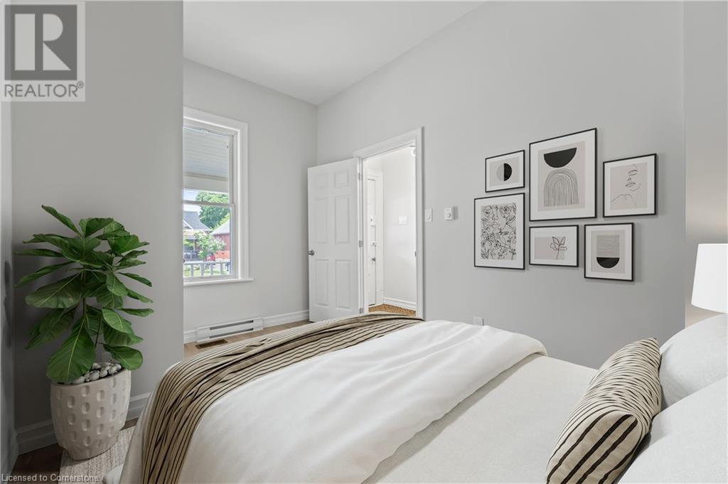 41 Chestnut Street, St. Thomas, Ontario  N5R 2A8 - Photo 14 - 40741379