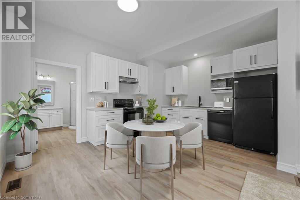 41 Chestnut Street, St. Thomas, Ontario  N5R 2A8 - Photo 6 - 40741379