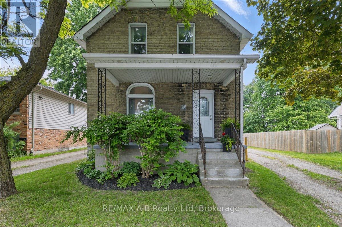616 Ontario Street, Stratford, Ontario  N5A 3J5 - Photo 2 - X12222379