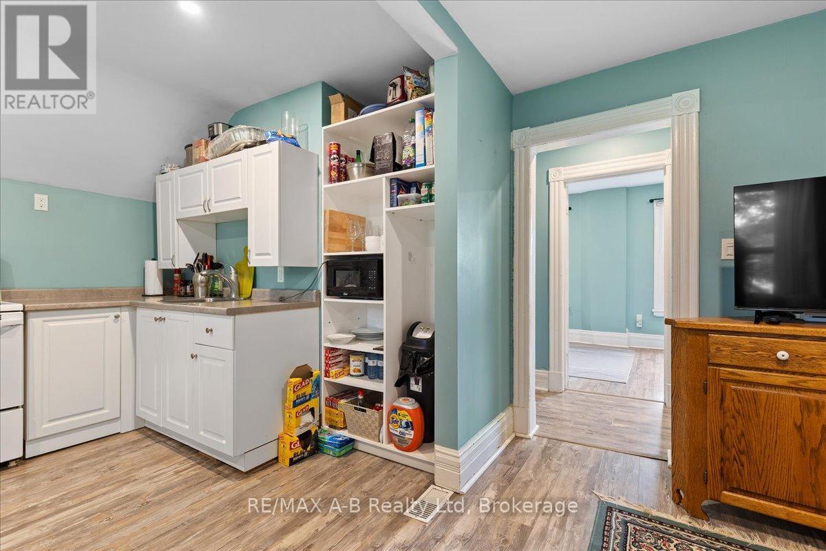 616 Ontario Street, Stratford, Ontario  N5A 3J5 - Photo 24 - X12222379