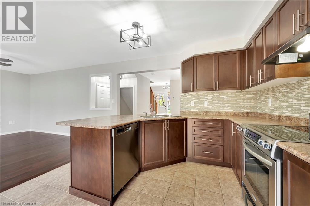 54 Horton Walk, Cambridge, Ontario  N3C 0C7 - Photo 11 - 40741366