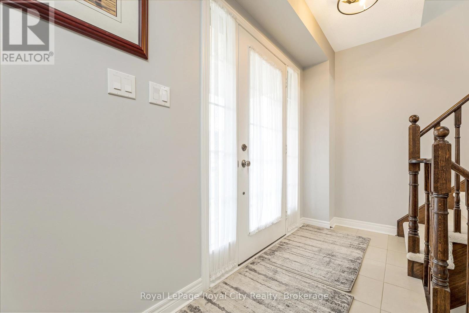 58 Boyces Creek Court, Caledon, Ontario  L7C 3S3 - Photo 6 - W12222406