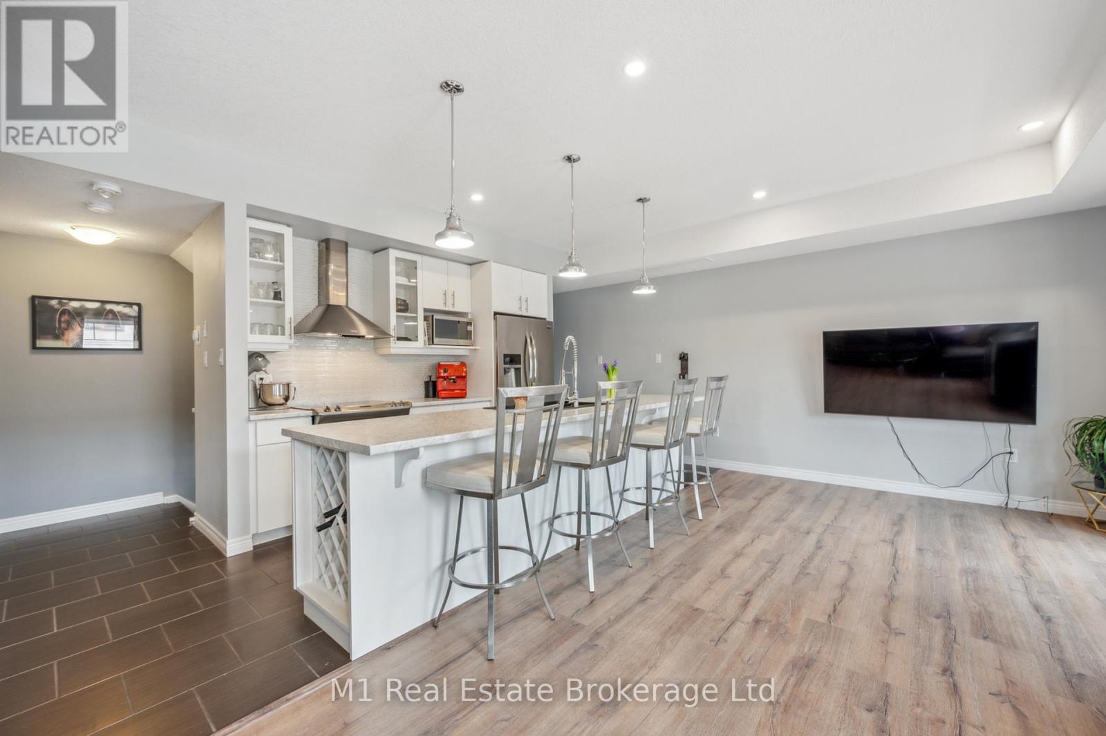 34 - 39 Kay Crescent, Guelph, Ontario  N1L 0N5 - Photo 12 - X12222439