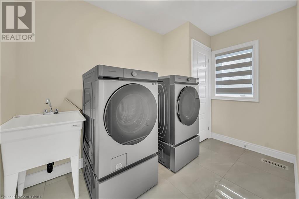 35 Santo Court, Breslau, Ontario  N0B 1M0 - Photo 34 - 40740105