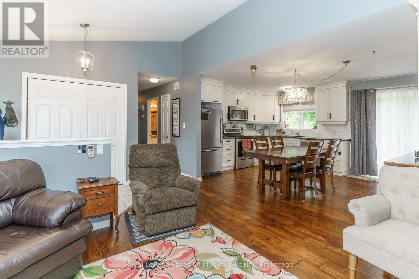 74 Glencairn Crescent, Huntsville, Ontario  P1H 2J4 - Photo 8 - X12222527