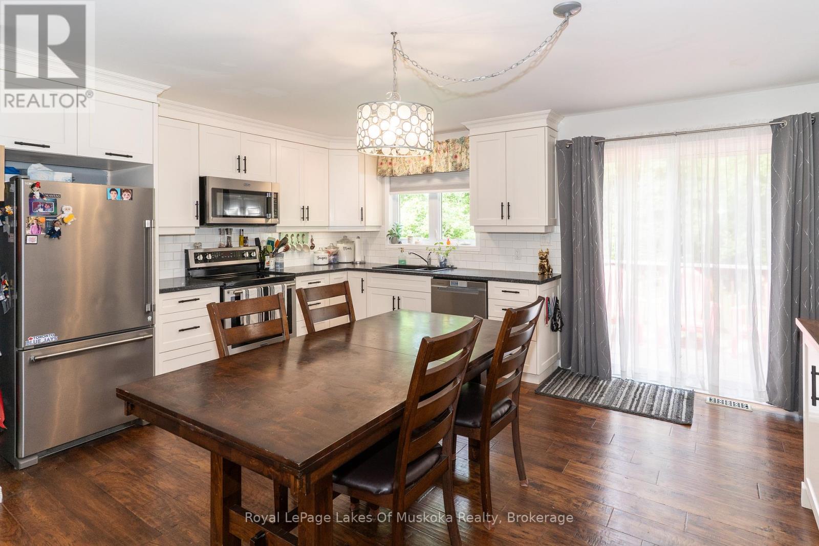 74 Glencairn Crescent, Huntsville, Ontario  P1H 2J4 - Photo 9 - X12222527