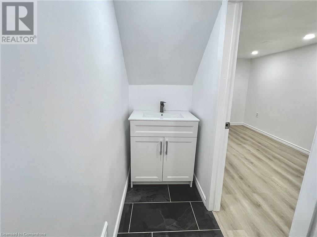 318 Church Street S, Cambridge, Ontario  N3H 1W9 - Photo 9 - 40729281
