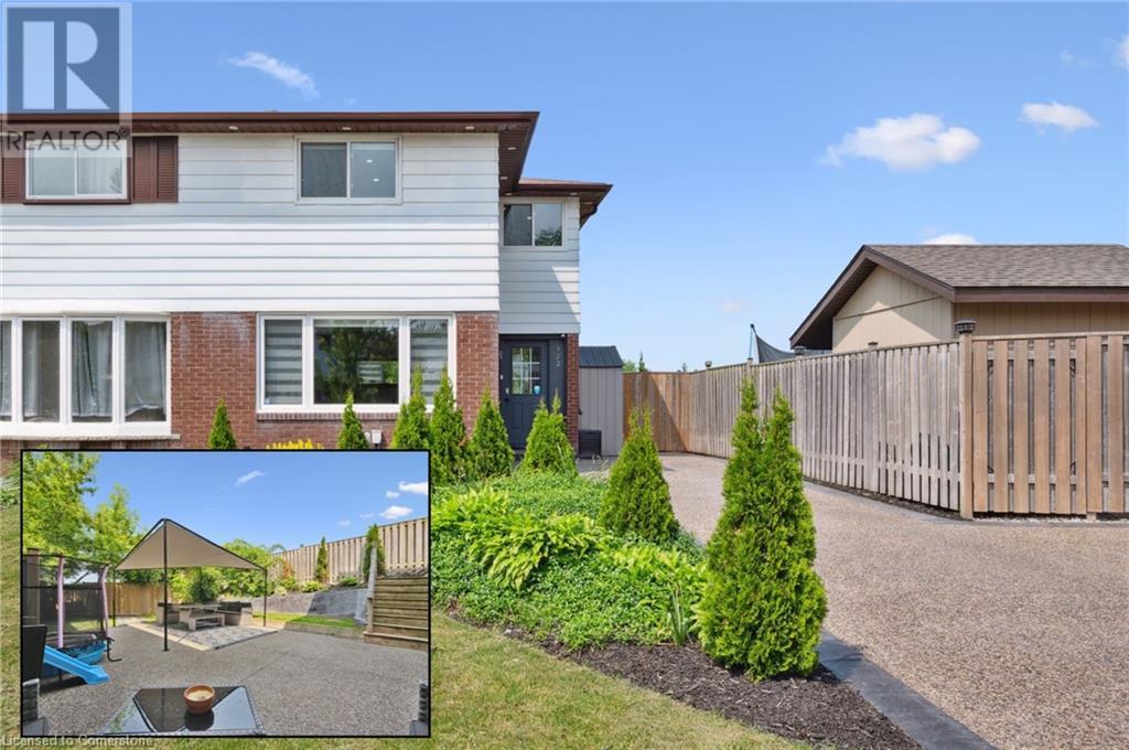 122 MOOREGATE Crescent, Kitchener, Ontario