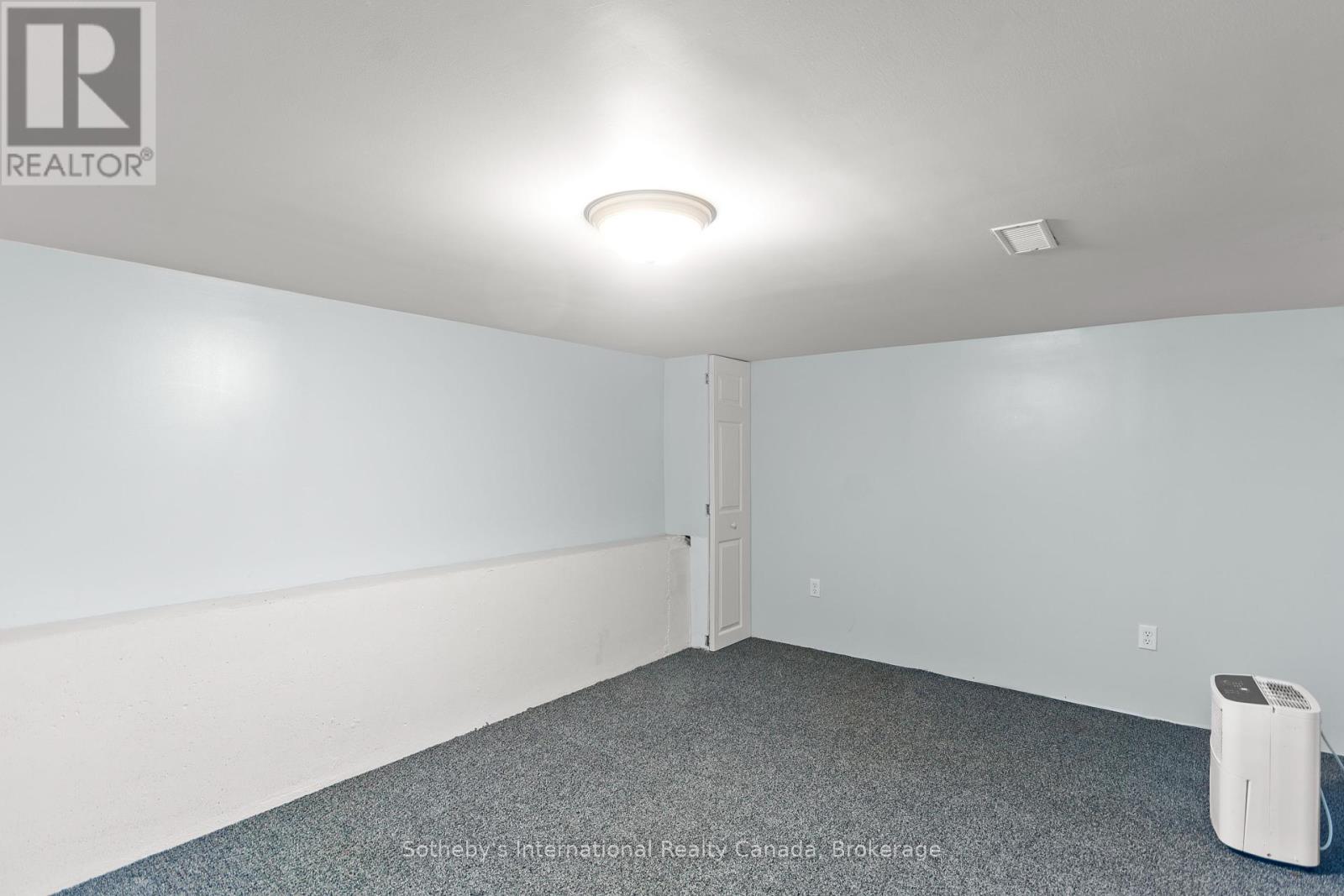 659 Victoria Street, Midland, Ontario  L4R 1A8 - Photo 15 - S12222561