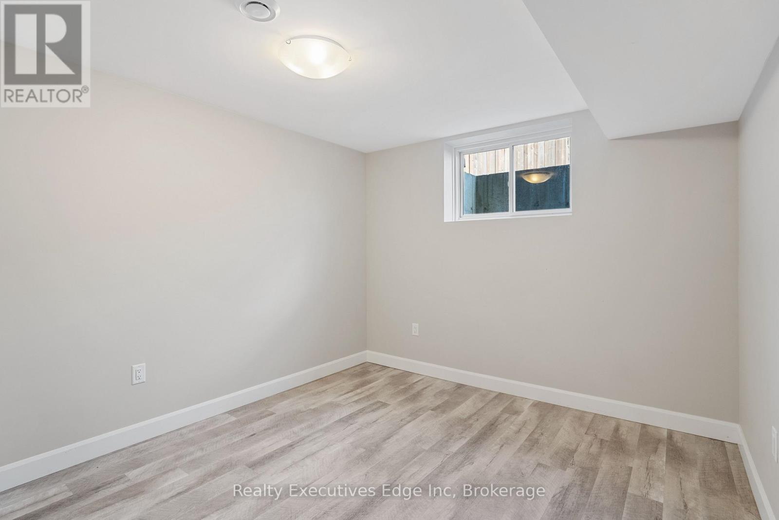 98 Moonstone Crescent, Chatham-Kent, Ontario  N7M 0S2 - Photo 27 - X12222549