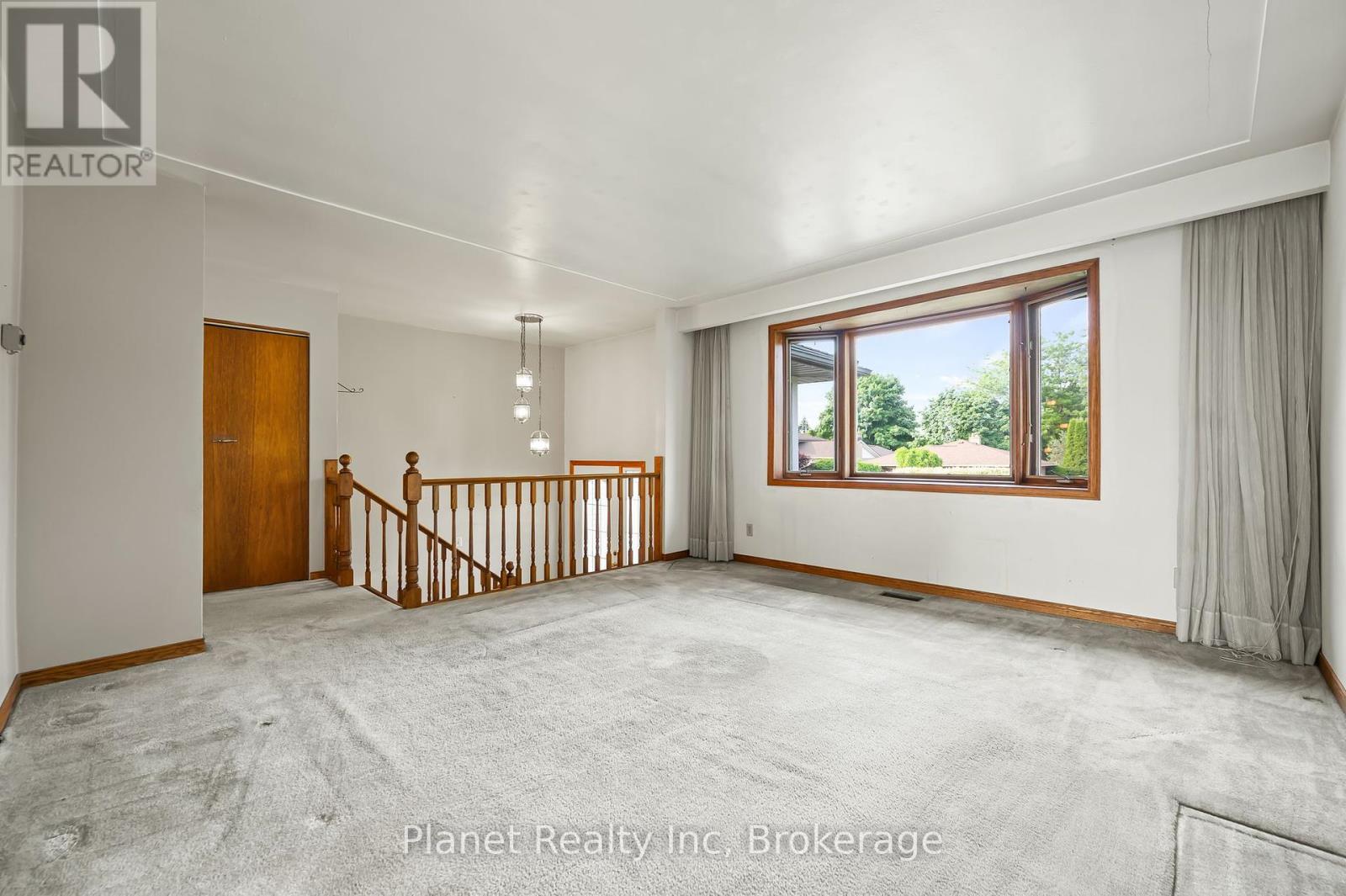 48 Uplands Place, Guelph, Ontario  N1E 3R4 - Photo 6 - X12222551