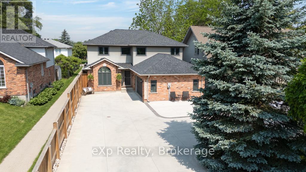 510 MORNINGTON STREET, Stratford, Ontario