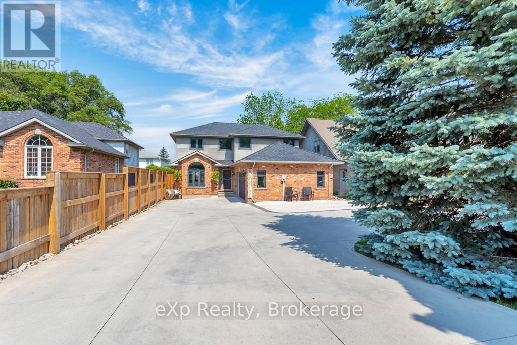 510 Mornington Street, Stratford, Ontario  N5A 5G9 - Photo 2 - X12222602