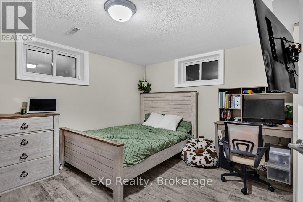 510 Mornington Street, Stratford, Ontario  N5A 5G9 - Photo 30 - X12222602