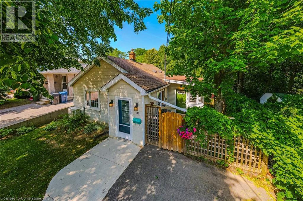 15 LAURINE Avenue, Guelph, Ontario