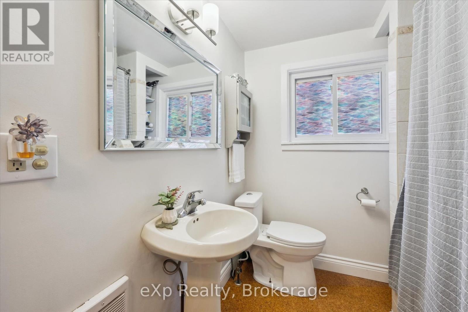 15 Laurine Avenue, Guelph, Ontario  N1E 4N1 - Photo 17 - X12222723