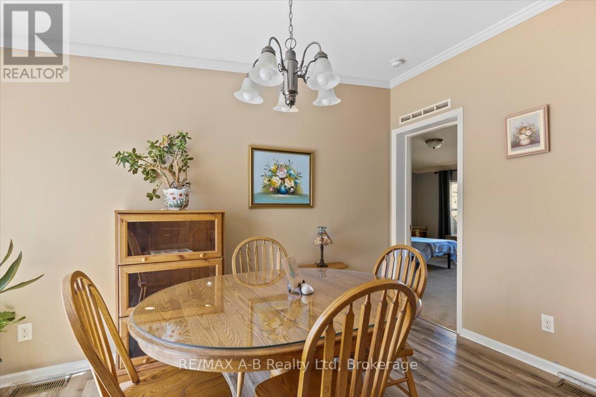 27 - 25 Thames Road, St. Marys, Ontario  N4X 1C4 - Photo 15 - X12222837