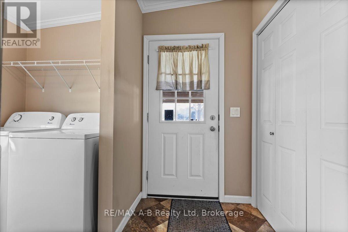 27 - 25 Thames Road, St. Marys, Ontario  N4X 1C4 - Photo 27 - X12222837